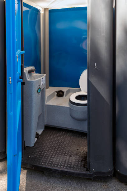 Best Portable bathroom rental  in Augusta, WI